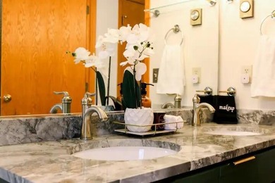 Step into this warm and inviting 3-bedroom, 2-bath chalet - photo 19