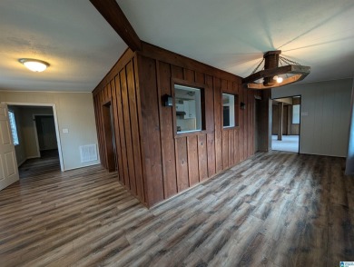 Beautiful 3-bedroom 2.5 bath home on leased land in the Bells - photo 10