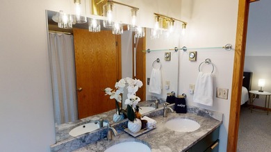 Step into this warm and inviting 3-bedroom, 2-bath chalet - photo 20