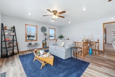 MOTIVATED SELLER! Remodeled home on beautiful NORTH TWIN LAKE! - photo 21