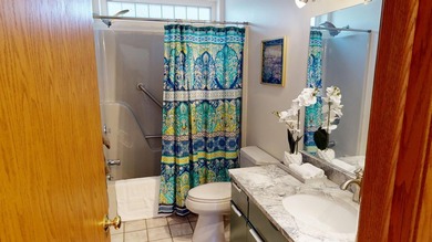Step into this warm and inviting 3-bedroom, 2-bath chalet - photo 23