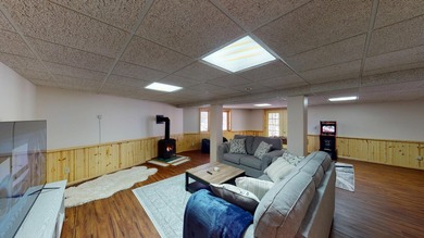 Step into this warm and inviting 3-bedroom, 2-bath chalet - photo 28