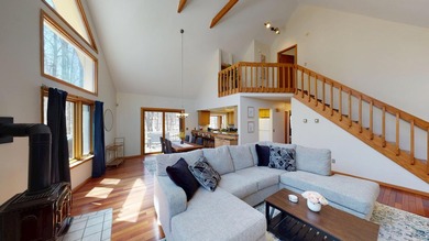 Step into this warm and inviting 3-bedroom, 2-bath chalet - photo 31