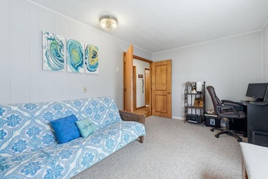 MOTIVATED SELLER! Remodeled home on beautiful NORTH TWIN LAKE! - photo 33