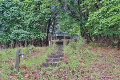 Don't miss this rare opportunity to own a 4-bedroom, 2-bath - photo 34