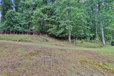 Don't miss this rare opportunity to own a 4-bedroom, 2-bath - photo 35