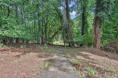 Don't miss this rare opportunity to own a 4-bedroom, 2-bath - photo 41