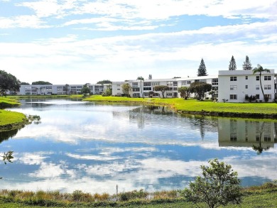 Lake Condo For Sale in West Palm Beach, Florida