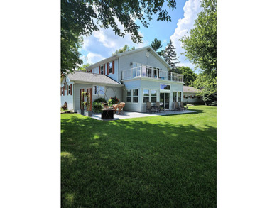 MOTIVATED SELLER! Remodeled home on beautiful NORTH TWIN LAKE! - photo 42