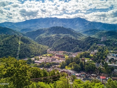 VIEWS!!!!!!! Breathtaking, panoramic views await you from this