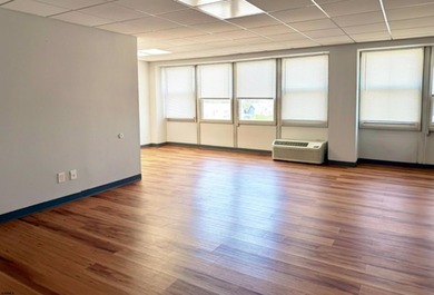 MOVE IN READY!! Welcome home to this bright and inviting - photo 9