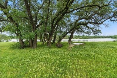 Incredible opportunity to own 292 acres of prime real estate in - photo 8