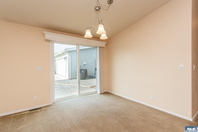 Move-in ready and the Perfect Home Location close to shopping - photo 12