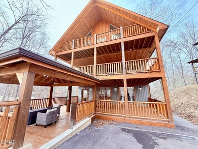 This beautifully designed cabin in Sevierville is ideally - photo 2