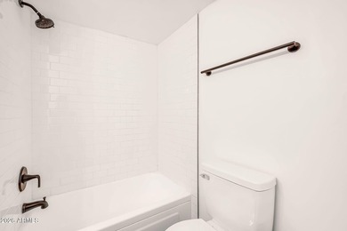 Beautifully remodeled and adorable home in the active adult - photo 23