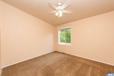 Move-in ready and the Perfect Home Location close to shopping - photo 23