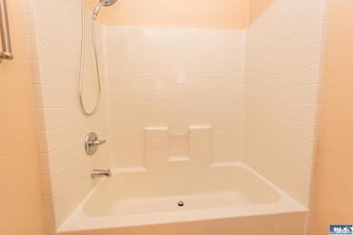 Move-in ready and the Perfect Home Location close to shopping - photo 26