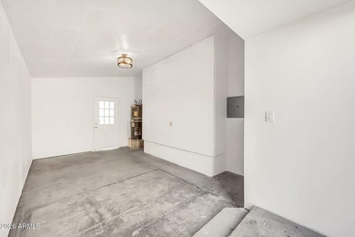 Beautifully remodeled and adorable home in the active adult - photo 30