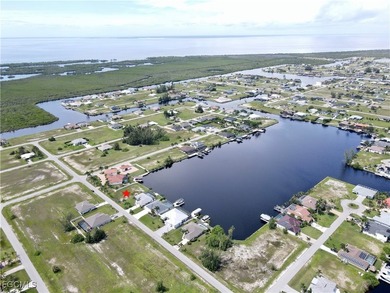 Welcome to your slice of Florida paradise-this vacant lot with - photo 5