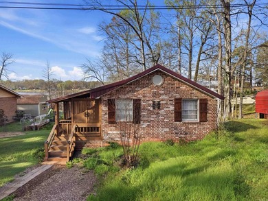 Lake Conway Home For Sale in Mayflower Arkansas