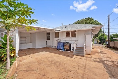 TWO HOMES. ONE LOT. $6,300/MONTH IN RENTAL INCOME. A rare - photo 4