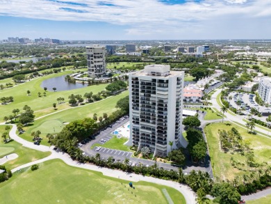 Lake Mangonia Condo For Sale in West Palm Beach Florida