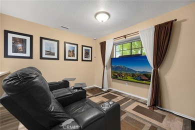 917 Sq Ft, 1 Bedroom + Loft/Flex space is fully remodeled - photo 12