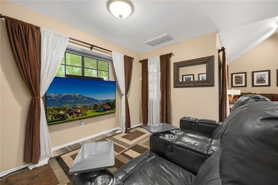 917 Sq Ft, 1 Bedroom + Loft/Flex space is fully remodeled - photo 13