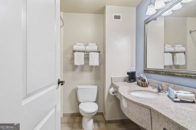 Welcome to effortless Lake Oconee living at The Lodge! Whether - photo 4