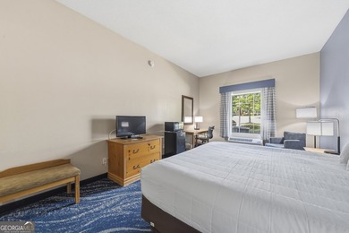 Welcome to effortless Lake Oconee living at The Lodge! Whether - photo 8