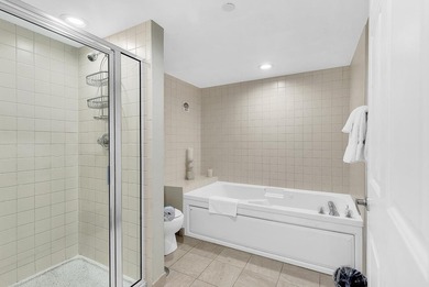 This 2 bed, 2 bath unit is turnkey and fully furnished, with a - photo 10