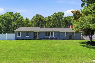 Welcome to this well-maintained 3-bedroom, 1.5-bath ranch - photo 2
