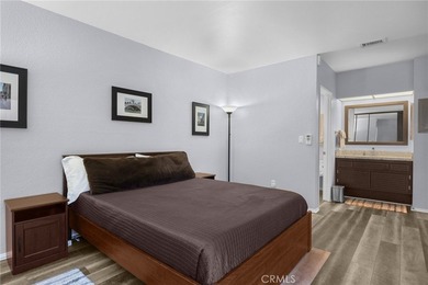 917 Sq Ft, 1 Bedroom + Loft/Flex space is fully remodeled - photo 29