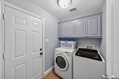 Welcome to 21368 Altuda Lane! This three bedroom, two bath home - photo 8