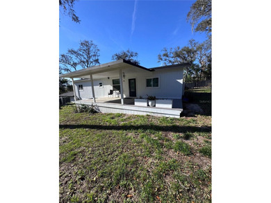 Schoolhouse Lake Area Home For Sale in Clermont Florida