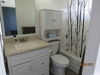 Enjoy modern island living in this beautifully upgraded - photo 15