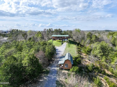 Nestled in the heart of the mountains, this stunning - photo 22