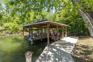 Waterfront with a Pool - photo 6