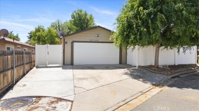 Lake Townhome/Townhouse For Sale in Lake Elsinore, California