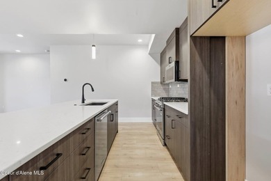 Enjoy luxury living in this 2,230 sq ft twin home at Atlas - photo 8