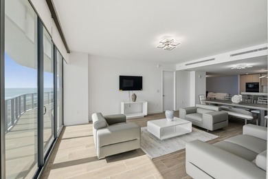 New never lived-in furnished residence with direct eastern ocean - photo 8