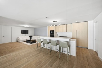 New never lived-in furnished residence with direct eastern ocean - photo 9