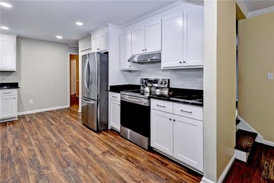 Beautiful 3 or 4 BR (bedroom 4 could be bonus room), nestled on - photo 11