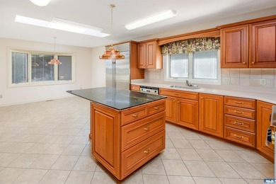 Wake up to sweeping mountain and valley views in one of Sequim's - photo 12