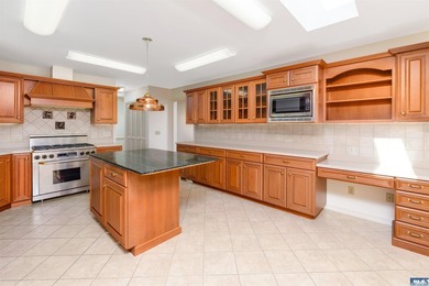 Wake up to sweeping mountain and valley views in one of Sequim's - photo 17