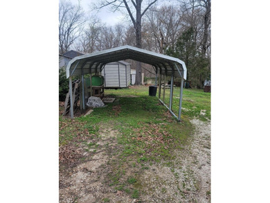 Bring your tools and big toys and own a 1.17 (+/-) acre lot in - photo 4