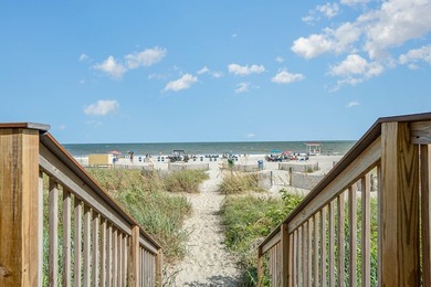 Welcome to Carolinian Beach Resort! A prime oceanfront building - photo 26