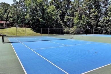 Beautiful 3 or 4 BR (bedroom 4 could be bonus room), nestled on - photo 33