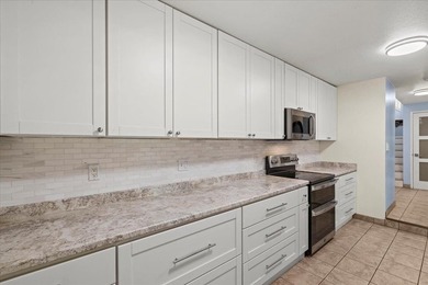 Welcome to this beautifully updated 4-bedroom, 3.5-bath home in - photo 6