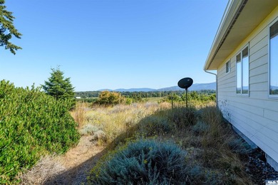 Wake up to sweeping mountain and valley views in one of Sequim's - photo 44